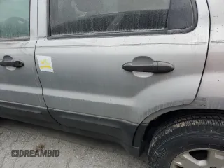 2005 Ford Escape XLT with VIN 1FMYU03135DA00081, listed as a Copart auction lot 74485414 with 0 mi miles and Salvage Title. Bid and sale history available at carsss.com. Image 12.
