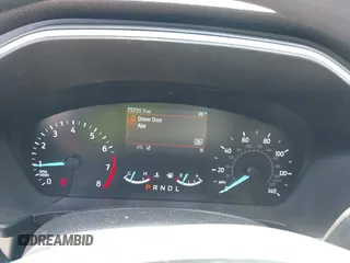 2020 Ford Escape S z VIN 1FMCU9F69LUB90911, wystawiony jako IAAI lot #42223766 z przebiegiem 75 731 mil mil oraz . Historia ofert i sprzedaży dostępna na DreamBid. Obrazek 7.