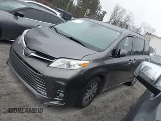 2019 Toyota Sienna XLE Auto Access Seat with VIN 5TDYZ3DC8KS982777, listed as a IAAI auction lot 41519696 with 109,708 mi miles. Bid and sale history available at carsss.com. Image 14.