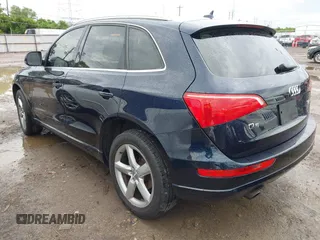 2010 Audi Q5 Premium Plus z VIN WA1LKAFP3AA087285, wystawiony jako IAAI lot #42317420 z przebiegiem 130 793 mil mil oraz . Historia ofert i sprzedaży dostępna na DreamBid. Obrazek 3.