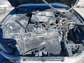 2015 Hyundai Genesis 5.0L with VIN KMHGN4JF2FU026395, listed as a IAAI auction lot 41675475 with 113,174 mi miles. Bid and sale history available at carsss.com. Image 10.
