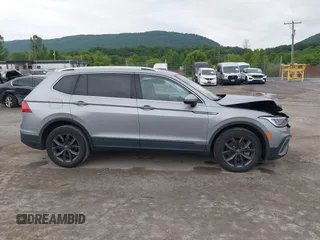 2023 Volkswagen Tiguan SE with VIN 3VV3B7AX1PM137324, listed as a IAAI auction lot 42378045 with 35,187 mi miles and . Bid and sale history available at DreamBid. Image 14.