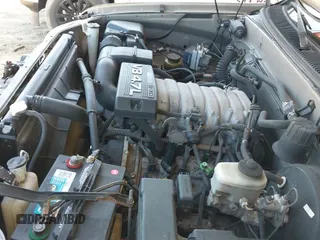 2004 Toyota Tundra SR5 with VIN 5TBET34114S439351, listed as a IAAI auction lot 43025875 with 168,207 mi miles and . Bid and sale history available at DreamBid. Image 19.