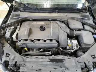 2012 Volvo S60 T6 z VIN YV1902FH9C2102416, wystawiony jako Copart lot #57523275 z przebiegiem 92 711 mil mil oraz Szkoda całkowita • Salvage title. Historia ofert i sprzedaży dostępna na DreamBid. Obrazek 11.