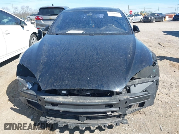 2015 Tesla Model S 85D z VIN 5YJSA1E24FF114180, wystawiony jako IAAI lot #41832583 z przebiegiem 152 008 mil mil oraz . Historia ofert i sprzedaży dostępna na DreamBid. Obrazek 12.