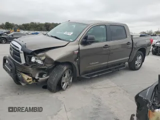 2013 Toyota Tundra z VIN 5TFDY5F10DX294746, wystawiony jako Copart lot #45983145 z przebiegiem 134 569 mil mil oraz Szkoda całkowita • Salvage title. Historia ofert i sprzedaży dostępna na DreamBid. Obrazek 1.