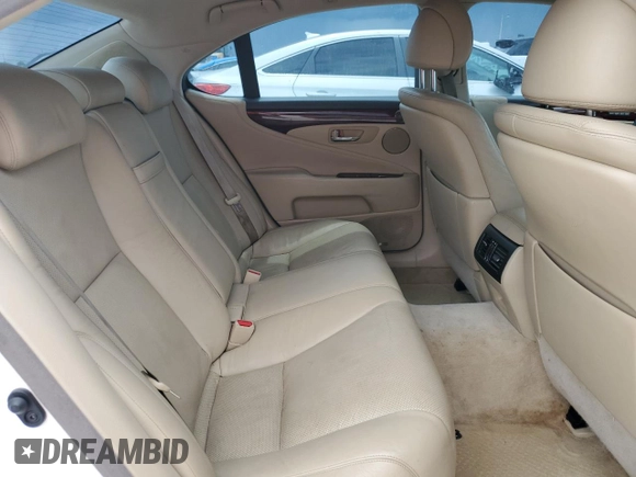 2008 Lexus LS 460 z VIN JTHBL46FX85062005, wystawiony jako Copart lot #60471515 z przebiegiem 154 692 mil mil oraz Nie do naprawy • Non repairable. Historia ofert i sprzedaży dostępna na DreamBid. Obrazek 10.