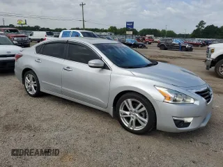 2015 Nissan Altima SL z VIN 1N4BL3APXFC143788, wystawiony jako Copart lot #55944555 z przebiegiem 220 351 mil mil oraz Szkoda całkowita • Salvage title. Historia ofert i sprzedaży dostępna na DreamBid. Obrazek 4.