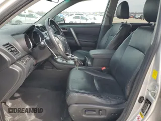 2010 Toyota Highlander SE z VIN 5TDKK3EH6AS006760, wystawiony jako Copart lot #46629915 z przebiegiem 158 151 mil mil oraz Szkoda całkowita • Salvage title. Historia ofert i sprzedaży dostępna na DreamBid. Obrazek 7.