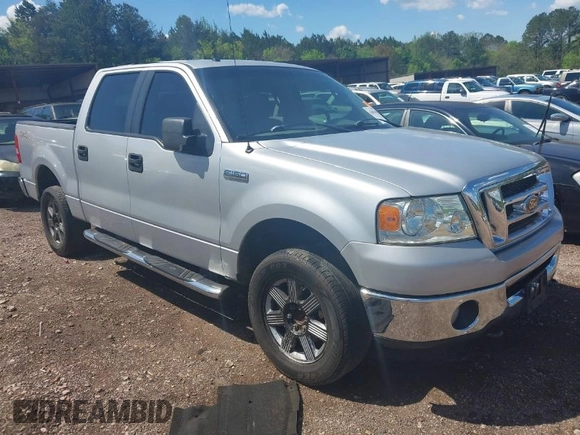 2008 Ford F-150 XLT with VIN 1FTPW14V98FA09331, listed as a IAAI auction lot 42001968 with 263,651 mi miles. Bid and sale history available at carsss.com. Image 1.