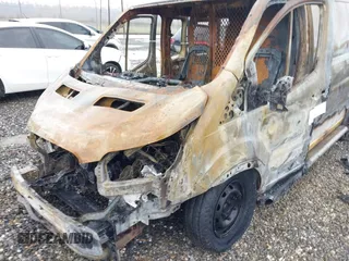 2019 Ford Transit с VIN 1FTYR1ZM3KKB02114, выставлен на аукционе IAAI как лот 40847915 с пробегом Не указан миль и . История ставок и продаж доступна на DreamBid. Изображение 6.