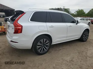 2022 Volvo XC90 Momentum with VIN YV4102PK2N1784672, listed as a Copart auction lot 50940645 with 28,956 mi miles and Salvage Title. Bid and sale history available at carsss.com. Image 3.