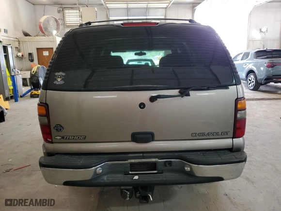 2002 Chevrolet Tahoe LT with VIN 1GNEC13Z82R152207, listed as a Copart auction lot 67669784 with 201,520 mi miles and Clean Title. Bid and sale history available at carsss.com. Image 6.