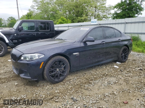 2012 BMW 5 Series 550i xDrive z VIN WBAFU9C54CC787576, wystawiony jako Copart lot #55934525 z przebiegiem 157 140 mil mil oraz Szkoda całkowita • Salvage title. Historia ofert i sprzedaży dostępna na DreamBid. Obrazek 1.