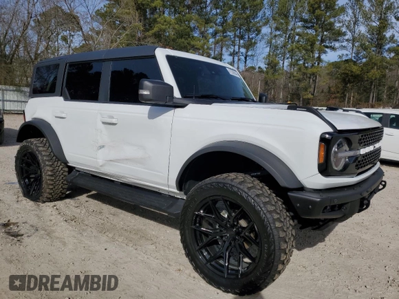 2022 Ford Bronco with VIN 1FMEE5DP0NLA95804, listed as a Copart auction lot 41289944 with 21,936 mi miles. Bid and sale history available at carsss.com. Image 4.