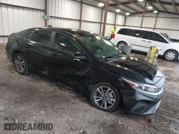 2024 Kia Forte LXS with VIN 3KPF24AD0RE823948, listed as a IAAI auction lot 41736847 with 6,566 mi miles. Bid and sale history available at carsss.com. Image 1.