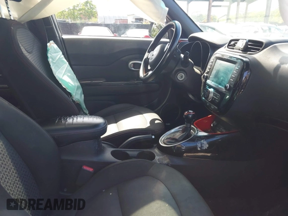 2015 Kia Soul + with VIN KNDJP3A56F7160721, listed as a IAAI auction lot 41746456 with 92,171 mi miles. Bid and sale history available at carsss.com. Image 5.