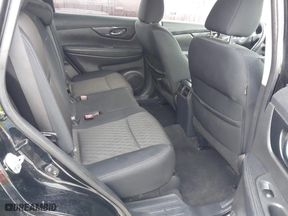 2017 Nissan Rogue SL with VIN 5N1AT2MT5HC770373, listed as a IAAI auction lot 41141381 with 117,950 mi miles. Bid and sale history available at carsss.com. Image 8.