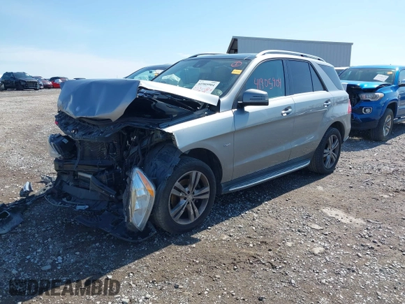2012 Mercedes-Benz M ML 350 with VIN 4JGDA5HB3CA029777, listed as a IAAI auction lot 41905904 with 64,588 mi miles. Bid and sale history available at carsss.com. Image 18.