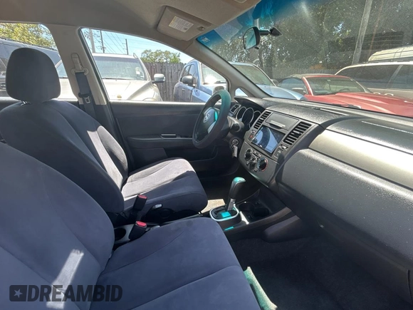 2007 Nissan Versa 1.8 S with VIN 3N1BC13E17L377109, listed as a Copart auction lot 54001065 with 172,236 mi miles and Clean Title. Bid and sale history available at carsss.com. Image 5.