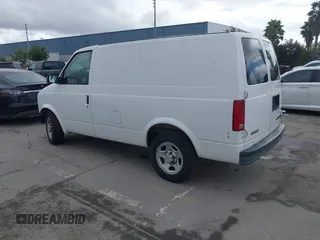 2005 Chevrolet Astro Cargo Van with VIN 1GCDM19X65B125902, listed as a IAAI auction lot 41896346 with 128,598 mi miles. Bid and sale history available at carsss.com. Image 3.