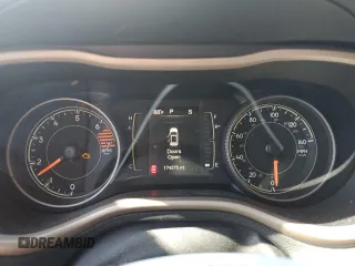 2017 Jeep Cherokee Sport с VIN 1C4PJLAB0HD231014, выставлен на аукционе Copart как лот 61759065 с пробегом 174 275 миль миль и Списание • Salvage title. История ставок и продаж доступна на DreamBid. Изображение 9.