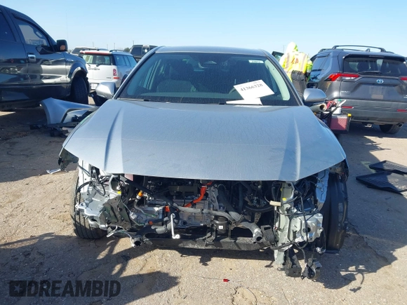 2025 Toyota Camry LE z VIN 4T1DBADKXSU009549, wystawiony jako IAAI lot #41366328 z przebiegiem 1 512 mil mil oraz . Historia ofert i sprzedaży dostępna na DreamBid. Obrazek 13.