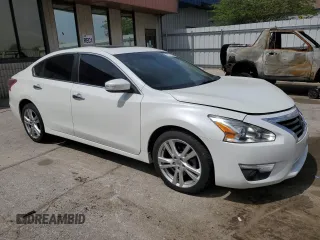 2013 Nissan Altima SV z VIN 1N4BL3AP4DN440718, wystawiony jako Copart lot #55114085 z przebiegiem 60 643 mil mil oraz Szkoda całkowita • Salvage title. Historia ofert i sprzedaży dostępna na DreamBid. Obrazek 4.
