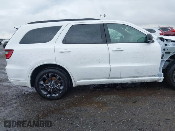 2024 Dodge Durango R/T Plus z VIN 1C4SDJCT4RC228085, wystawiony jako IAAI lot #42047084 z przebiegiem 6 458 mil mil oraz . Historia ofert i sprzedaży dostępna na DreamBid. Obrazek 17.