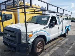 2015 Ford F-250 XLT с VIN 1FT7X2AT2FEA31504, выставлен на аукционе IAAI как лот 42402725 с пробегом 130 273 миль миль и . История ставок и продаж доступна на DreamBid. Изображение 17.
