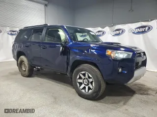 2024 Toyota 4Runner TRD Off Road with VIN JTEPU5JR9R6284229, listed as a Copart auction lot 50779925 with 34,339 mi miles and Clean Title. Bid and sale history available at carsss.com. Image 4.