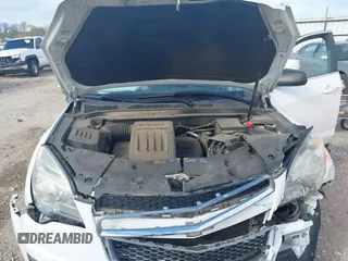 2013 Chevrolet Equinox LS z VIN 2GNFLCEK2D6123798, wystawiony jako IAAI lot #41871854 z przebiegiem 136 206 mil mil oraz . Historia ofert i sprzedaży dostępna na DreamBid. Obrazek 10.