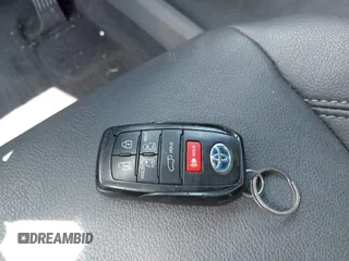 2023 Toyota Sienna XSE с VIN 5TDXRKEC8PS154367, выставлен на аукционе IAAI как лот 42232544 с пробегом 49 547 миль миль и . История ставок и продаж доступна на DreamBid. Изображение 11.