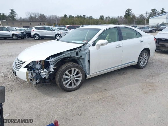 2012 Lexus ES 350 with VIN JTHBK1EG7C2483539, listed as a IAAI auction lot 41781706 with 107,404 mi miles. Bid and sale history available at carsss.com. Image 2.