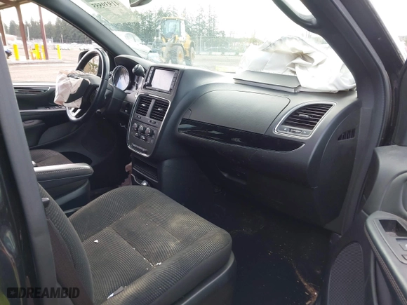 2020 Dodge Grand Caravan SE Plus with VIN 2C4RDGBG1LR227982, listed as a IAAI auction lot 41939555 with 68,101 mi miles. Bid and sale history available at carsss.com. Image 5.