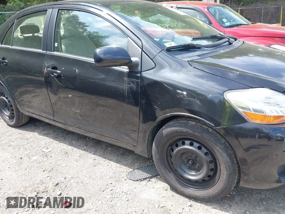 2008 Toyota Yaris z VIN JTDBT923784023369, wystawiony jako IAAI lot #42392943 z przebiegiem 202 679 mil mil oraz . Historia ofert i sprzedaży dostępna na DreamBid. Obrazek 6.