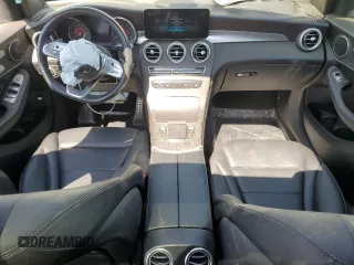 2022 Mercedes-Benz GLC 300 z VIN W1N0G8EB1NG088259, wystawiony jako Copart lot #51022095 z przebiegiem 63 973 mil mil oraz Szkoda całkowita • Salvage title. Historia ofert i sprzedaży dostępna na DreamBid. Obrazek 8.
