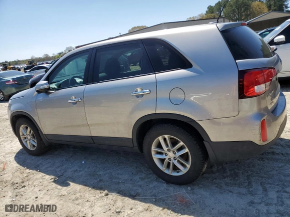 2015 Kia Sorento LX with VIN 5XYKT3A69FG592943, listed as a Copart auction lot 52161965 with 106,601 mi miles and Clean Title. Bid and sale history available at carsss.com. Image 2.