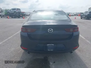 2021 Mazda 3 Select с VIN JM1BPBBL3M1334417, выставлен на аукционе IAAI как лот 42296677 с пробегом 37 142 миль миль и . История ставок и продаж доступна на DreamBid. Изображение 15.