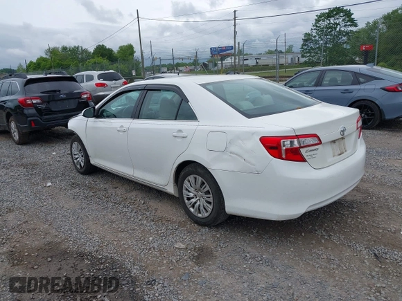 2012 Toyota Camry L z VIN 4T1BF1FK1CU532002, wystawiony jako IAAI lot #42215124 z przebiegiem 209 642 mil mil oraz . Historia ofert i sprzedaży dostępna na DreamBid. Obrazek 3.