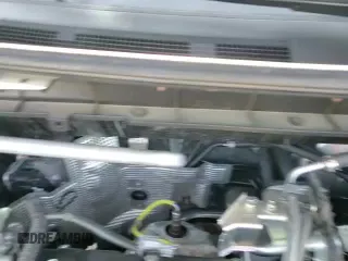 2025 Mitsubishi Outlander SEL z VIN JA4J3WA8XSZ011924, wystawiony jako Copart lot #67770795 z przebiegiem 18 212 mil mil oraz Szkoda całkowita • Salvage title. Historia ofert i sprzedaży dostępna na DreamBid. Obrazek 14.