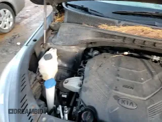 2020 Kia Sorento S с VIN 5XYPGDA57LG634447, выставлен на аукционе Copart как лот 85817814 с пробегом 85 743 миль миль и Списание • Salvage title. История ставок и продаж доступна на DreamBid. Изображение 14.