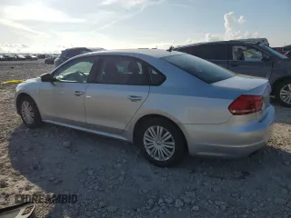 2014 Volkswagen Passat S z VIN 1VWAS7A39EC046865, wystawiony jako Copart lot #58449995 z przebiegiem 122 630 mil mil oraz Czysty tytuł • Clean title. Historia ofert i sprzedaży dostępna na DreamBid. Obrazek 2.