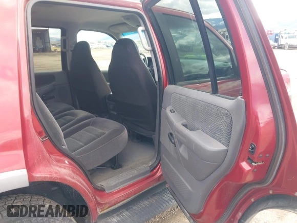 2002 Ford Explorer XLT с VIN 1FMZU73E22UD28636, выставлен на аукционе IAAI как лот 41975727 с пробегом 153 638 миль миль и . История ставок и продаж доступна на DreamBid. Изображение 8.