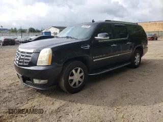2007 Cadillac Escalade ESV с VIN 1GYFK668X7R219889, выставлен на аукционе Copart как лот 60402455 с пробегом 216 590 миль миль и Списание • Salvage title. История ставок и продаж доступна на DreamBid. Изображение 1.