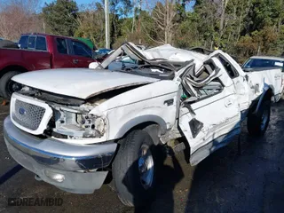 2000 Ford F-150 XL with VIN 1FTRX18L4YNB44821, listed as a IAAI auction lot 41218531 with 366,366 mi miles. Bid and sale history available at carsss.com. Image 6.
