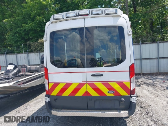 2017 Ford Transit z VIN 1FDYR2CM2HKA82358, wystawiony jako IAAI lot #42231257 z przebiegiem 271 518 mil mil oraz . Historia ofert i sprzedaży dostępna na DreamBid. Obrazek 16.
