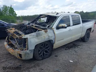 2017 Chevrolet Silverado 1500 LT with VIN 3GCUKRECXHG192702, listed as a IAAI auction lot 41952803 with 1 mi miles. Bid and sale history available at carsss.com. Image 2.