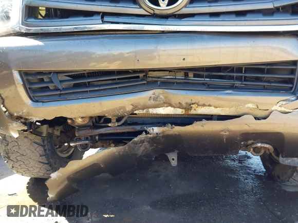 2010 Toyota Sequoia SR5 with VIN 5TDBY5G10AS027095, listed as a IAAI auction lot 41685335 with 1 mi miles. Bid and sale history available at carsss.com. Image 19.