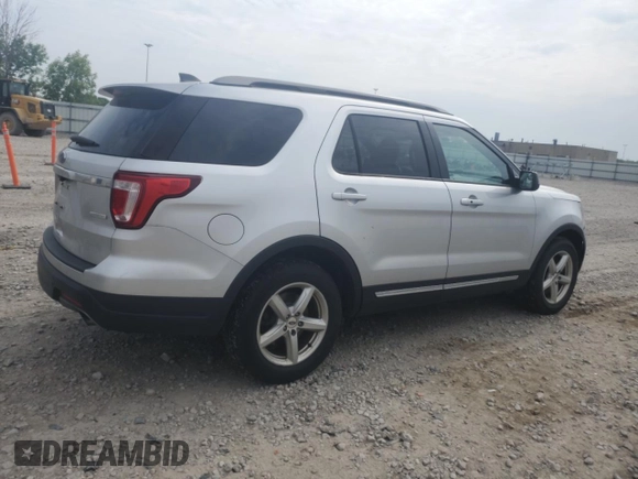 2018 Ford Explorer XLT with VIN 1FM5K7DH3JGA40649, listed as a Copart auction lot 60097085 with 326,069 mi miles and Clean title. Bid and sale history available at DreamBid. Image 3.